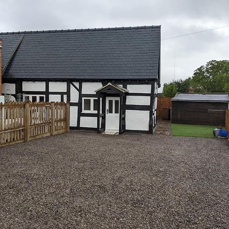 Characterful 2 Bed Cottage, Quiet Village Setting Ashleworth Экстерьер фото